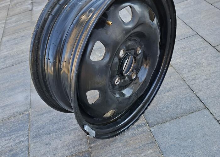 Grajewo ogłoszenia: Sprzedam felgi stalowe 14 rozstaw śrub.       4 x 100 otwór...