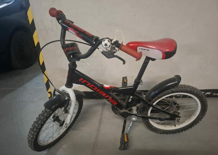 Grajewo ogłoszenia: Witam. 
Sprzedam rower dziecięcy, koła 16. Widoczne ślady...